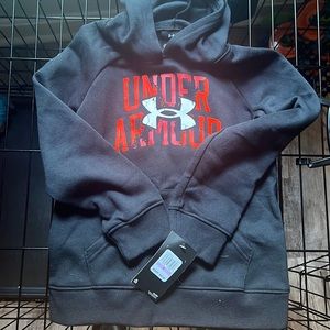 Under armour size  6. NWT